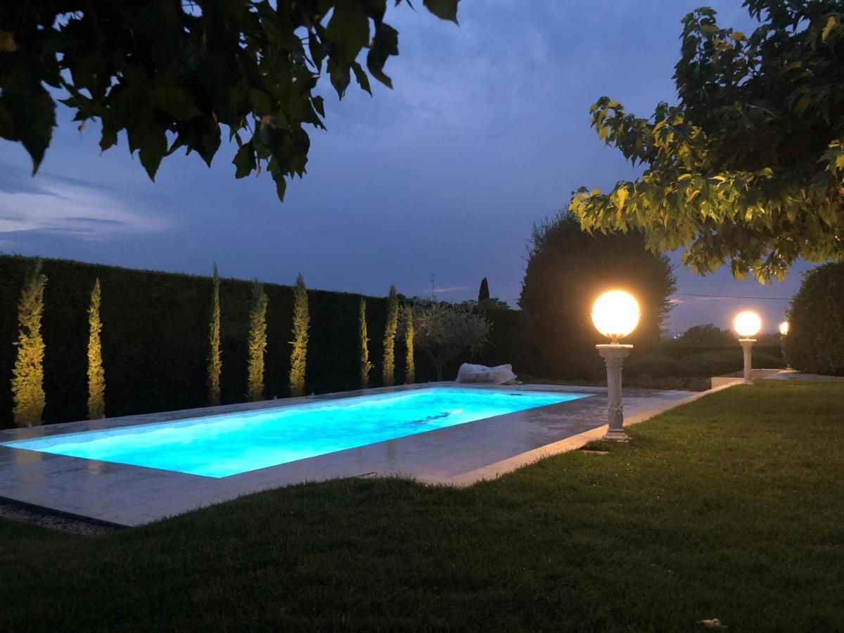 Villa Carini With 3000 Mq Garden & Heated Pool Кастелнуово дел Гарда Екстериор снимка