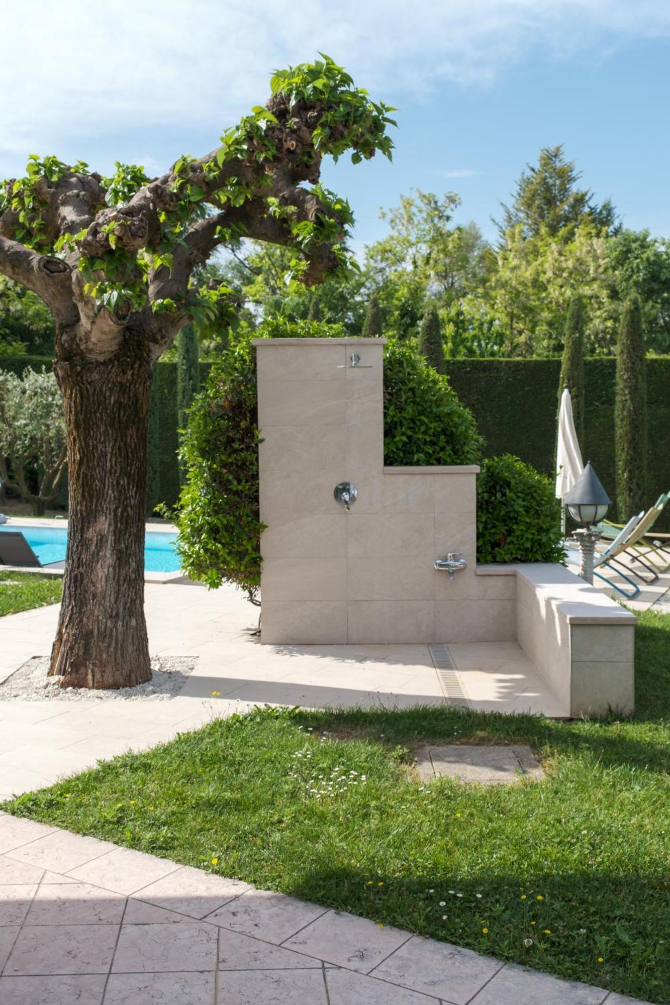 Villa Carini With 3000 Mq Garden & Heated Pool Кастелнуово дел Гарда Екстериор снимка